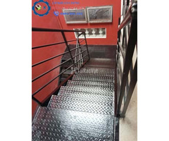 Cầu thang sắt lên sân thượng - Mẫu mới tại hcm