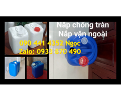Can nhựa 20 lít đựng chất tạo bọt khí, can nhựa 10 lít đựng chất phủ nano