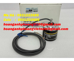 Giá tốt - Bộ mã hóa vòng quay Omron E6F-CWZ5G 500P/R