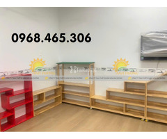 Kệ gỗ mầm non 3 tầng, kệ đồ chơi mầm non bằng gỗ